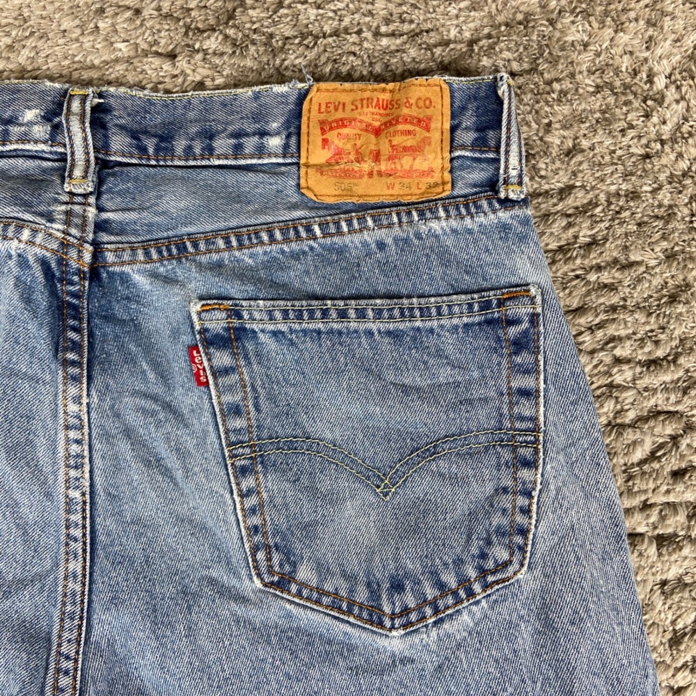 Levi's 505 Jeans Mens 34x32 Blue Denim Straight Leg Distressed Light Wash Cotton